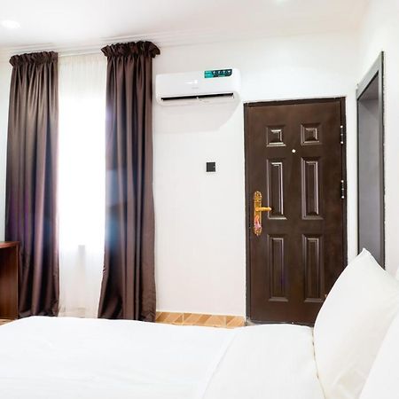 Jotani Living Apartment Lagos Luaran gambar